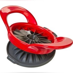 PrepWorks by Progressive 16-Section Apple Slicer with Safety Cover, Red/Gray
